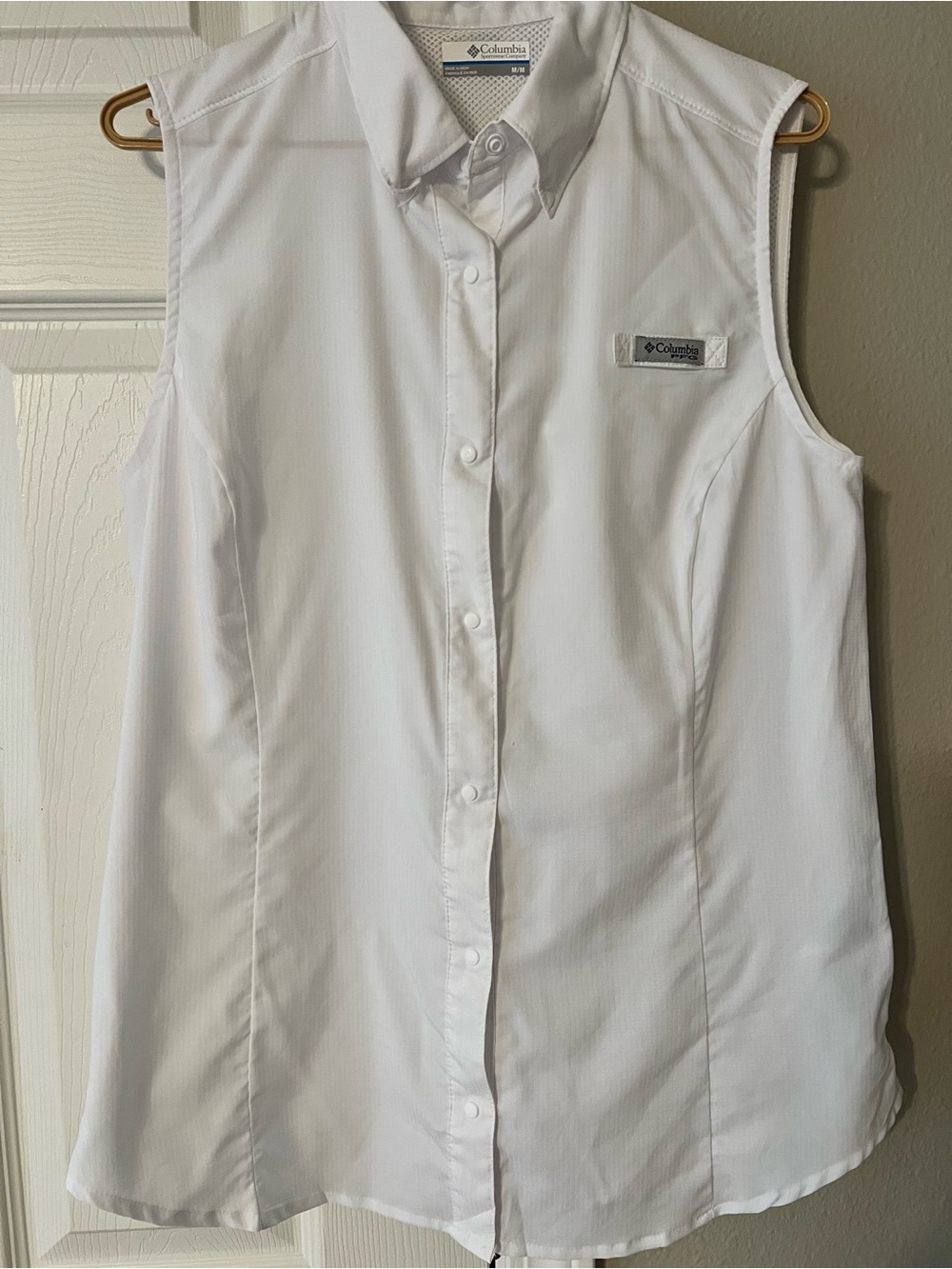 NWOT Columbia White Sleeveless Performance Vest